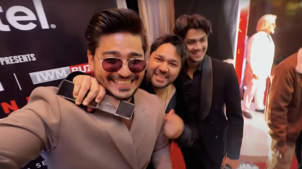 "YouTuber and entertainer Joker Ki Haveli beams with joy after winning his first award, delivering an inspiring speech about his journey and how fashion and fitness tips helped him along the way."






